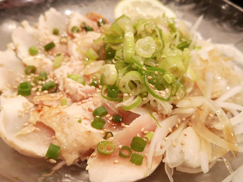 炭火串焼こっこ屋　地鶏胸肉のタタキ葱まみれ